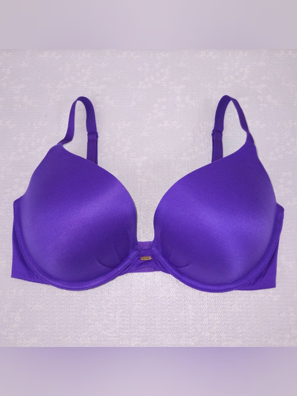Victoria's Secret Fabulous Plunge Bra 34DD Purple Satin Push-Up